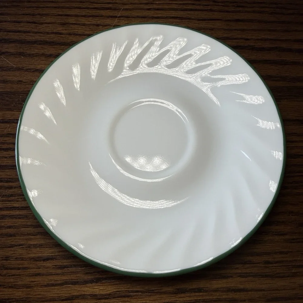 Vintage Corelle Callaway Ivy White Swirl Green‎ Rimmed Saucer Plates Set Of 6
